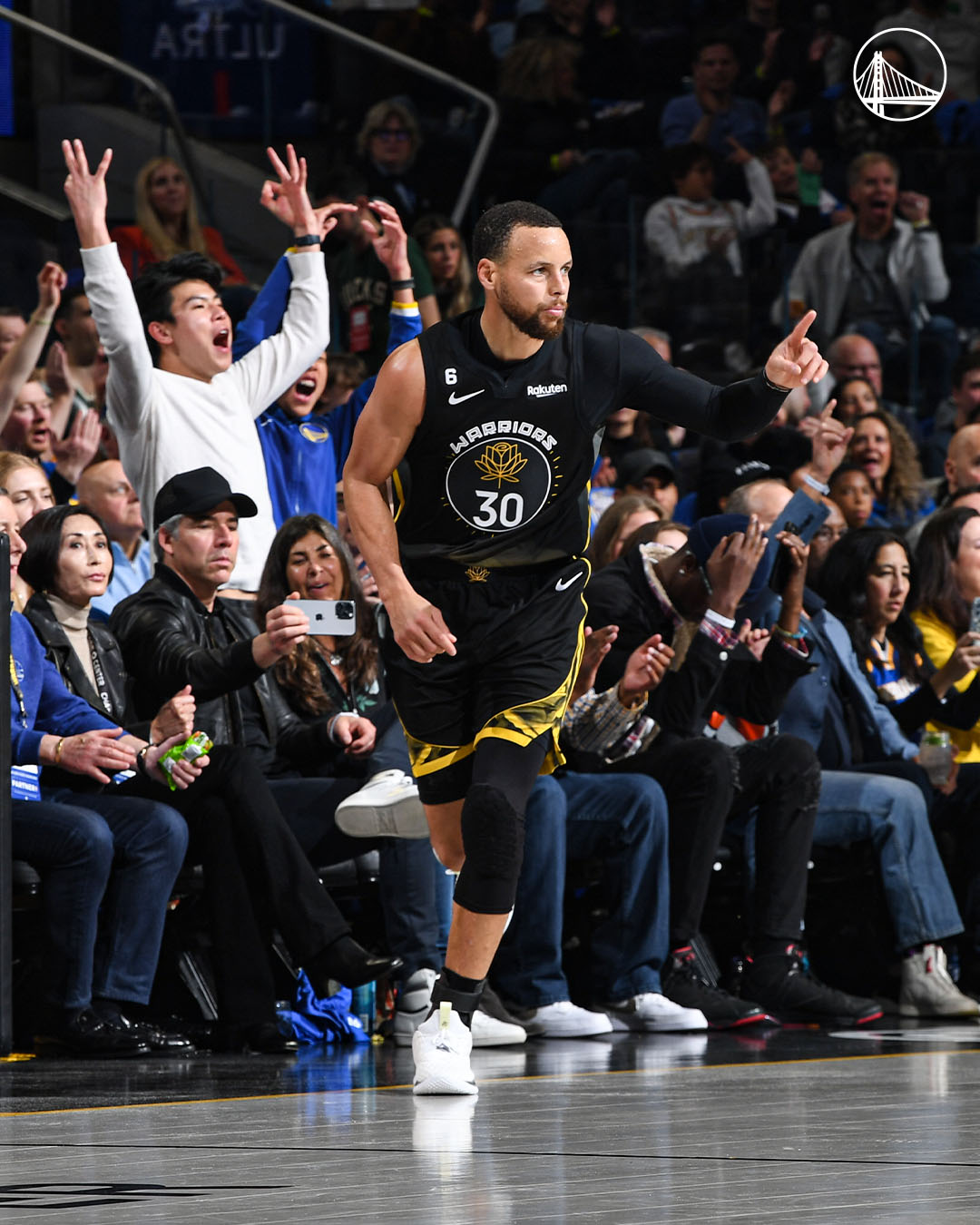 Golden State Warriors on Twitter: "The Dubs are up at the end of the ...