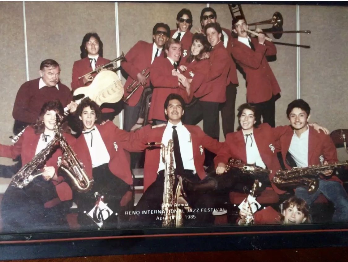 brown914's tweet image. Part 2 -High School Marching &amp;amp; Jazz Band memories are always uplifting at a parade! Way to play 🥁 🎷 🎺 Buena, Channel Islands and Oxnard High #VisualPerformingArts at the 2023 Ventura    St. Patrick’s Day ☘️ Parade (I love parades!)