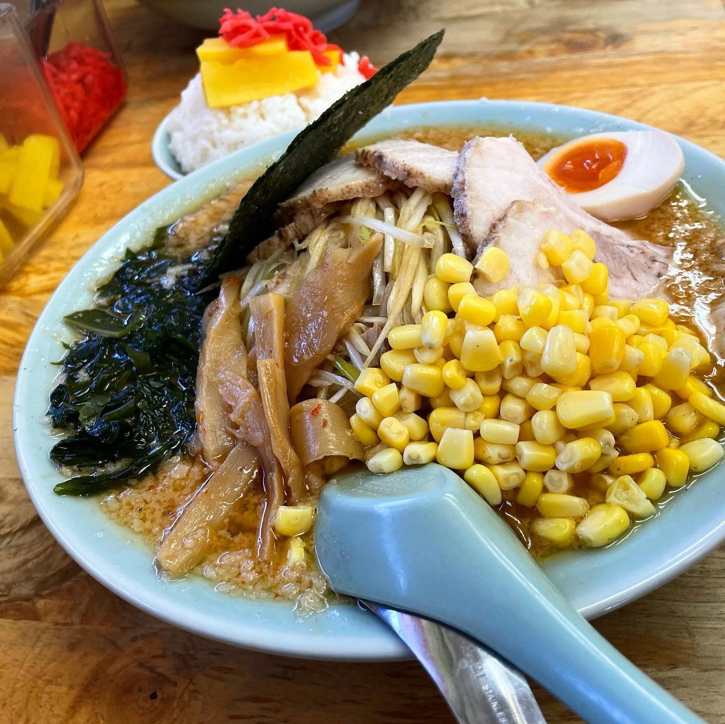 らあめん丸 らぁ麺 くろ渦 - 新宿三丁目/ラーメン | 食べログ