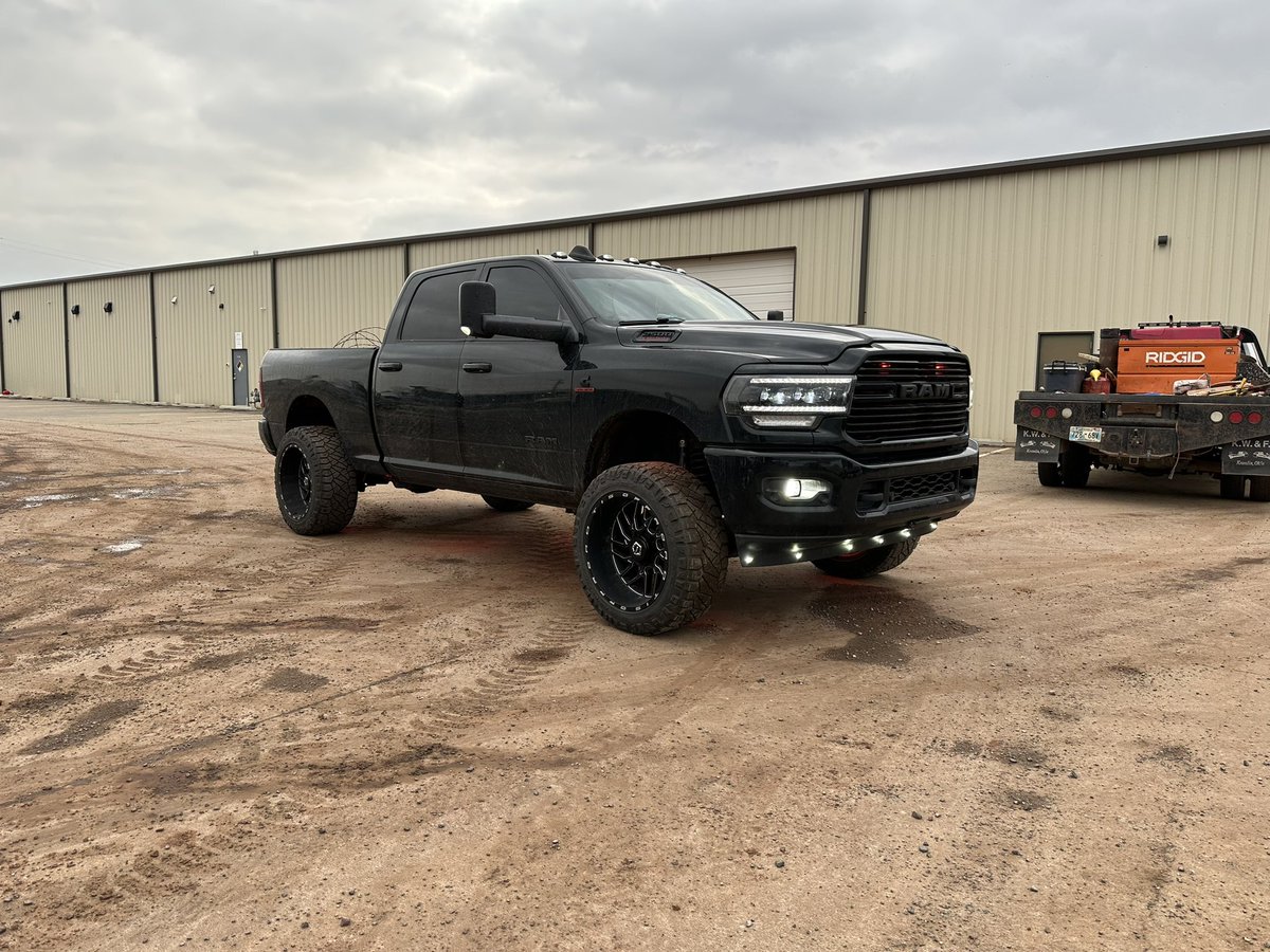 daytonkarlee's tweet photo. somebody buy tyler’s truck!!! 2019 dodge 3500 big horn. $58,000. 59,300 miles. deleted &amp; tuned. if you have any more questions just ask! it’s a great truck and we absolutely love it he’s just got two trucks now and decided to get rid of it. 

pls retweet to get it out there! https://t.co/SoMy19upS2