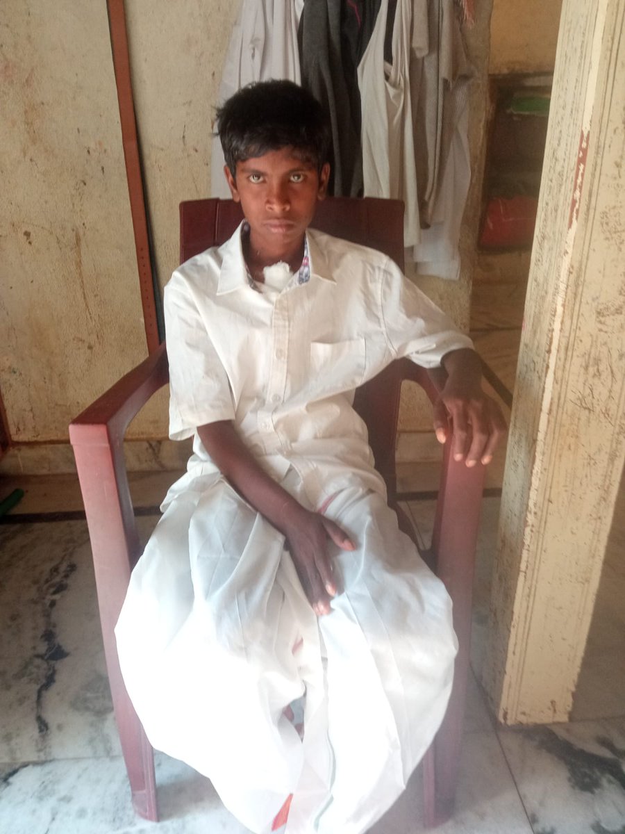 govagova123's tweet image. మంత్రివర్యులు కేటీఆర్ గారికి శుభోదయం ఈ అబ్బాయి గుండె ఆపరేషన్ విజయవంతం అయింది ఈరోజు ఉదయం డిశ్చార్జ్ కూడా చేశారు ఈ అబ్బాయి గుండె ఆపరేషన్ కి 5 లక్షల రూపాయల ఎల్ఓసి మరియు టాబ్లెట్లు కొనుగోలుకు 50 వేల రూపాయల నగదు కూడా ఇవ్వడం జరిగింది. పసి ప్రాణాన్ని కాపాడిన కేటీఆర్ గారికి ధన్యవాదములు