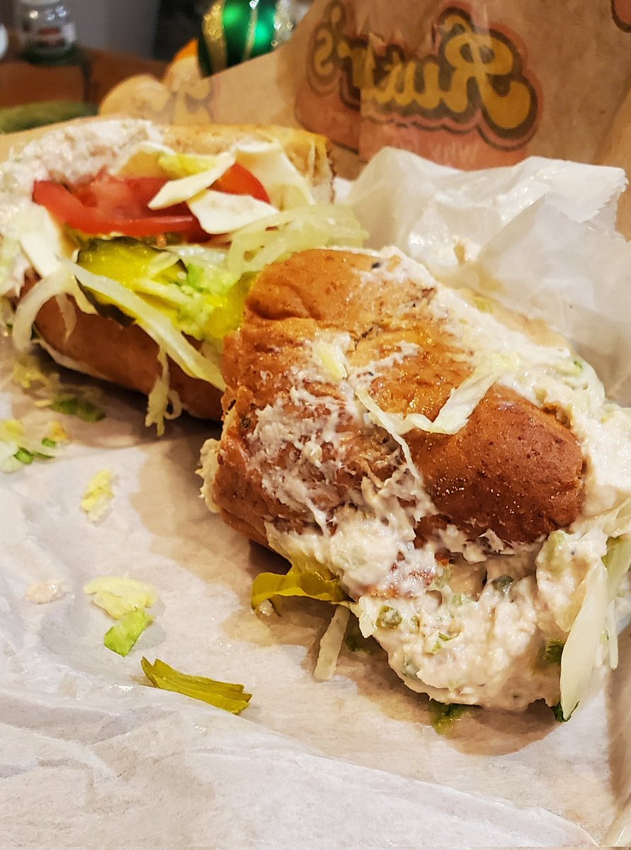 .<a href="/Rutters/">Rutter's</a> what kind of tuna on a roll is this?