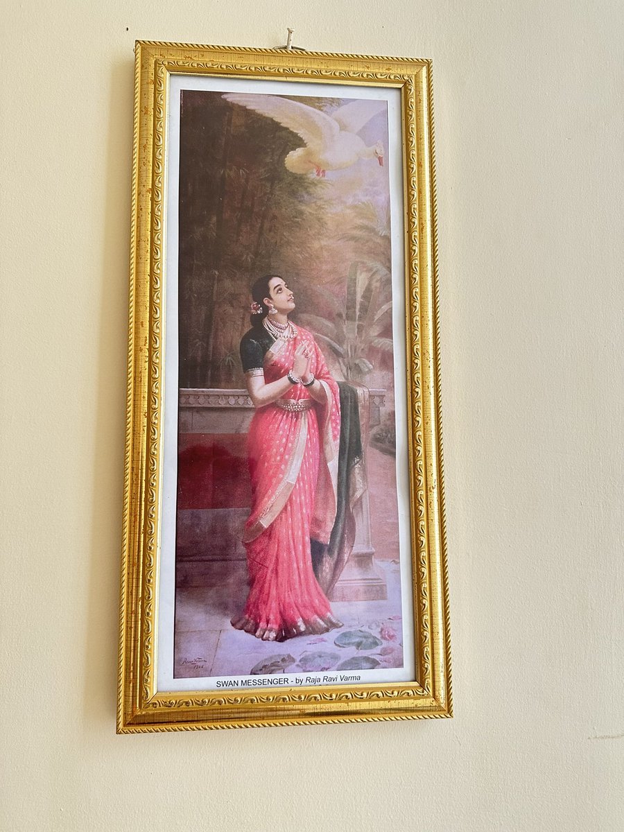There are few things…
One never gets bored of…
Like,.,
Our #mysorepalace and
#rajaravivarma painting
#weekendtravel #vrupix