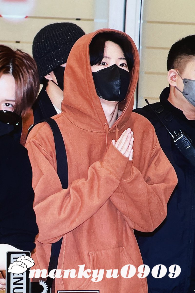 mankyuO9O9's tweet photo. 230312 입국 프리뷰

푹 쉬어

#준규  #JUNKYU  #ジュンギュ  #트레저 #TREASURE https://t.co/lvznhmiwZM