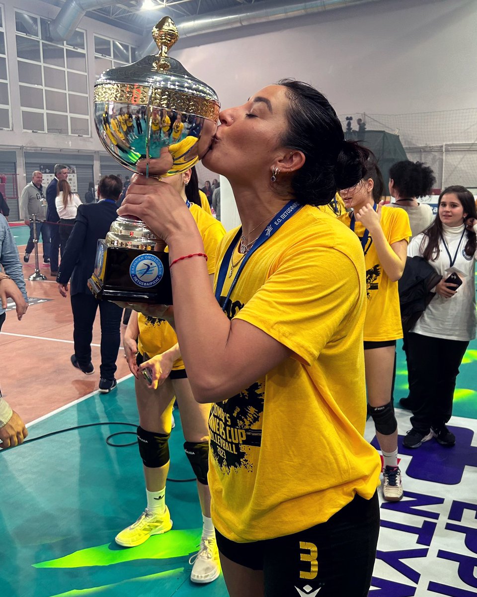 Yas Nizetich tweet media