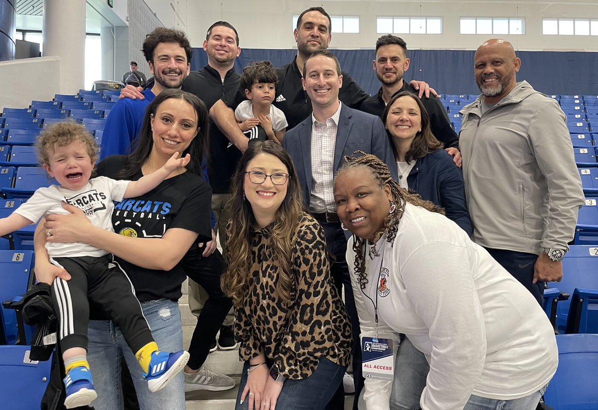JoshSchertzSLU's tweet photo. What a proud and emotional day for Natalia and I. I will always love this pic as it’s filled with some of the very best people in the🌎who also happen to be some of my very best friends. If a persons wealth is measured in unconditional authentic friendships, I am💰💰beyond belief https://t.co/kCsfnzF2tT