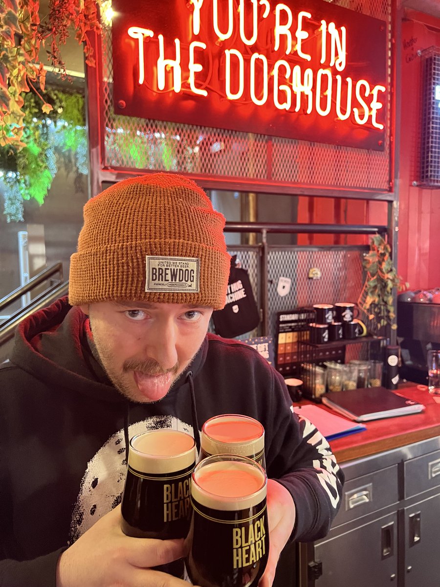 DogHouseManchester tweet media