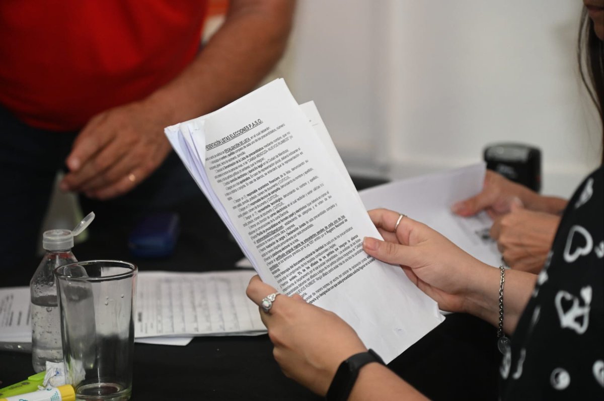 ➡️ Estos son los precandidatos a la intendencia de #CambiaMendoza en los siete departamentos que adelantan las elecciones 

ℹ️ Unas #PASO competitivas, donde todos los municipios tienen entre 2 y 4 opciones dentro del frente 

Toda la info, acá 👉 bit.ly/3JcEOST