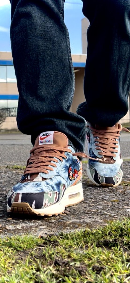 The wash on my denim is so perfect. I got really lucky. #marchMAXness #AirMaxMonth #yoursneakersaredope <a href="/cncpts/">CNCPTS</a> #kotd