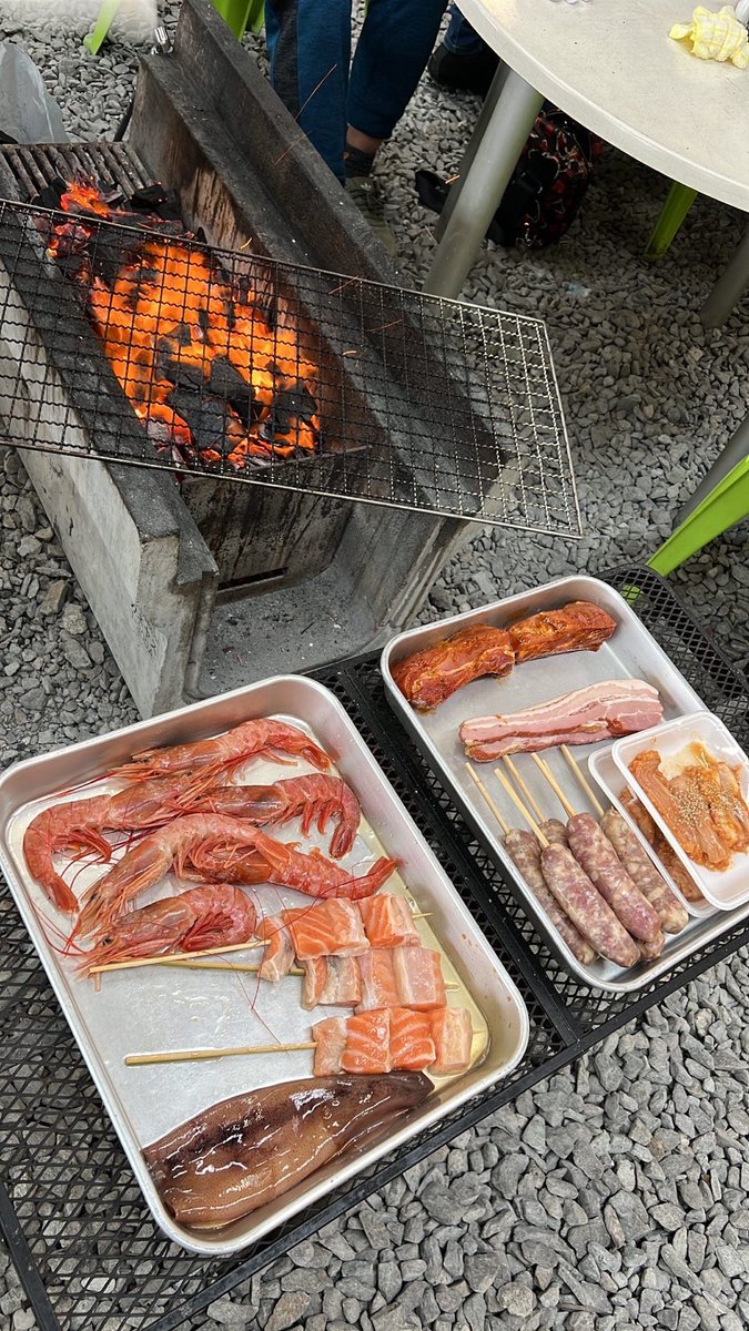 ZRX40094's tweet photo. ばべきゅ！！！ (@ 魚太郎 浜焼きバーベキュー in 美浜町, 愛知県 w/ @taka_yamaha @naoragby @ridesnowy @pictcolson @renantacbr400r @masa130240 @hrcnta @boneinstructor @dendenbtr @daizujam) https://t.co/7aueOHewoP https://t.co/QguqHlRpzl