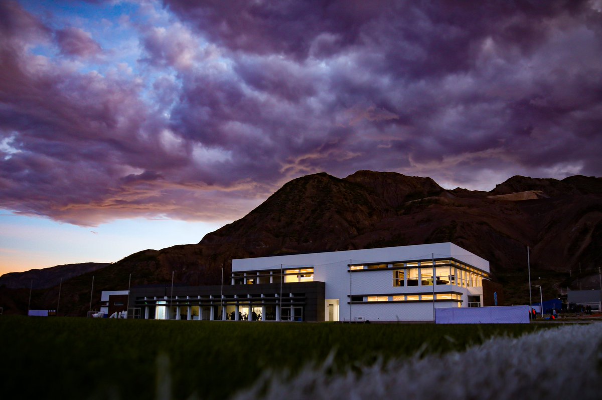 “ ES UNA REALIDAD, NO ES UN SUEÑO”
Orgulloso de estar en <a href="/Bolivar_Oficial/">Club Bolívar</a> !
📸 <a href="/JorgeMC93CB/">Jorge Machicado 93📸</a>