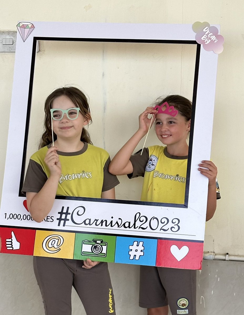 A fab day out with many girls from Dubai, Abu Dhabi and Sharjah having carnival style fun and learning new skills!! @Girlguiding #thanks to @dubaiscout for use of venue #allgirlscandoanything