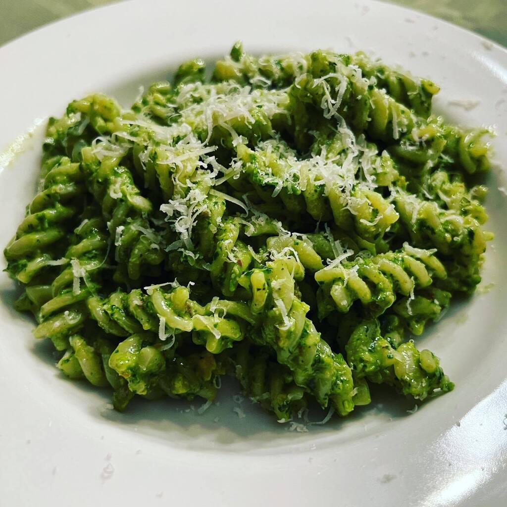 A radiantly verdant pesto of cilantro, parsley, pistachio, and lemon, in praise of Persephone and the hopes that she hurry up and dispel this dreadful snow-rain and get on with spring already. 
#pastanight instagr.am/p/CprPCXwtVLp/
