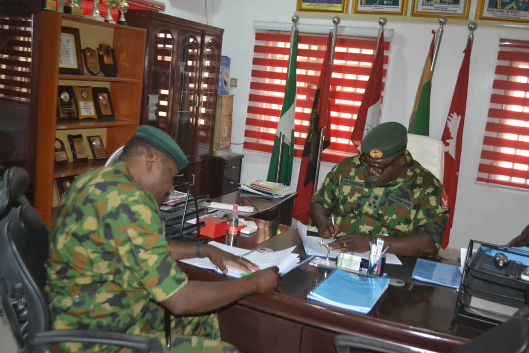 appollonhades's tweet photo. Brig Gen S Ahmed takes over as Commander 1 Brigade Nigerian Army Gusau/ Sector 1 Joint Task Force (JTF) North West (NW) Operation Hadarin Daji (OPHD), Brigadier Ahmed takes over from Brigadier Baushe.
#OPHD #NorthWest https://t.co/9C6MiqJTgv