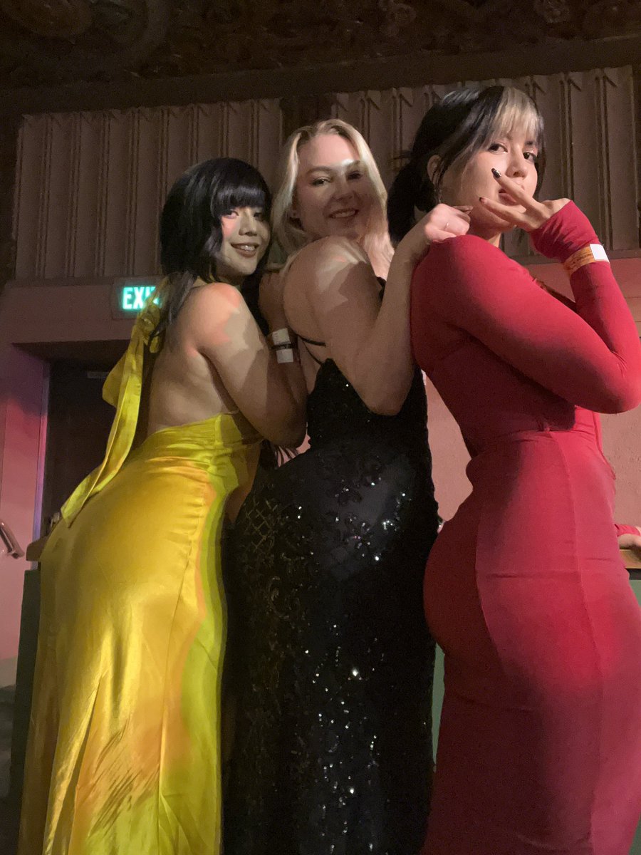 quqco on Twitter "RT syanne77 My mom always said 3 peaches is better