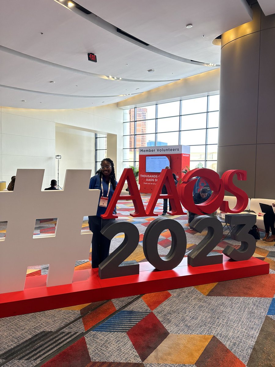ebunolawole's tweet image. My first time at #AAOS2023, all thanks to @nth_dim. It was such an incredible opportunity and I’m thankful to have connected with students and potential mentors! #Nthdimensions #AAOS #orthotwitter