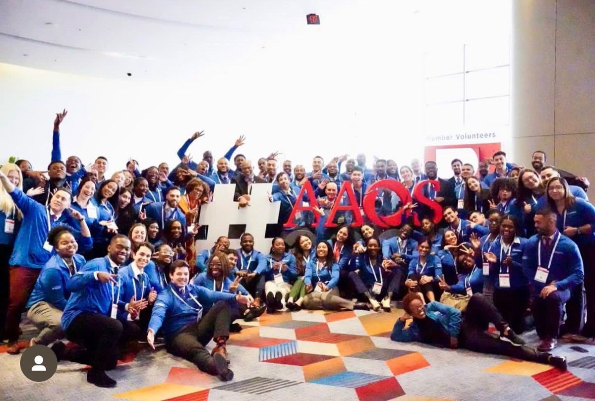 ebunolawole's tweet image. My first time at #AAOS2023, all thanks to @nth_dim. It was such an incredible opportunity and I’m thankful to have connected with students and potential mentors! #Nthdimensions #AAOS #orthotwitter