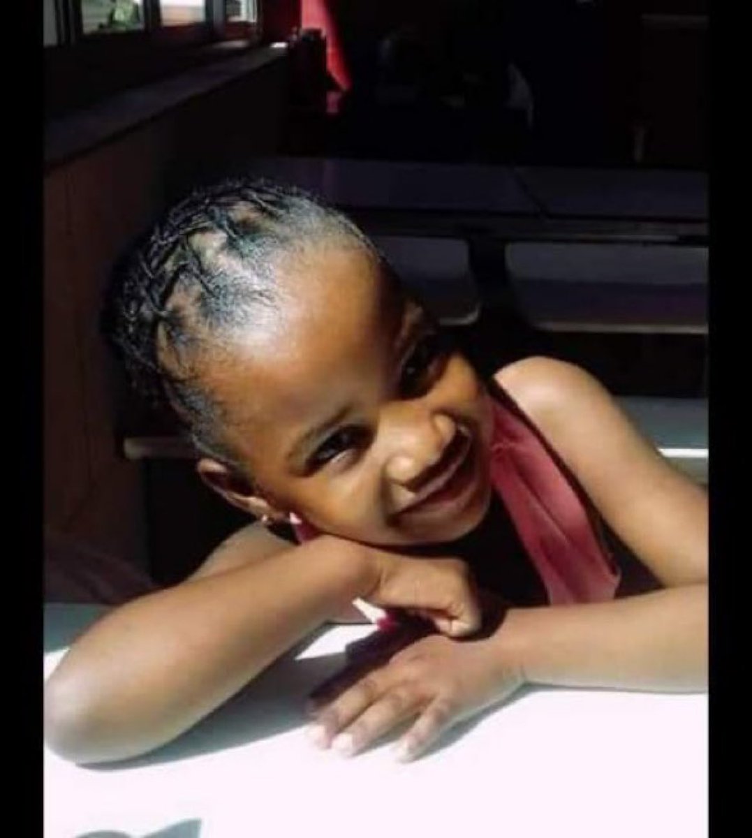 Man’s NOT Barry Roux tweet media