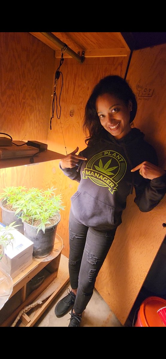 I am... what I am!   Plant Manager!  
Happy Saturday!

@ExpertSeedbank #gdp #gumberry #StonerFam #Mmemberville #growyourown #plantmanager