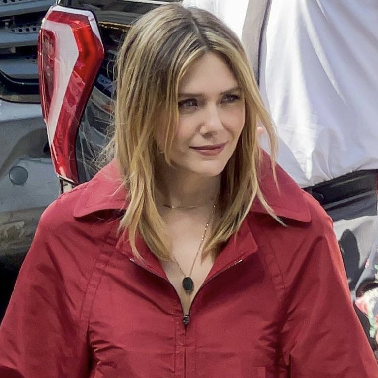 omg is this wanda maximoff?! 😱