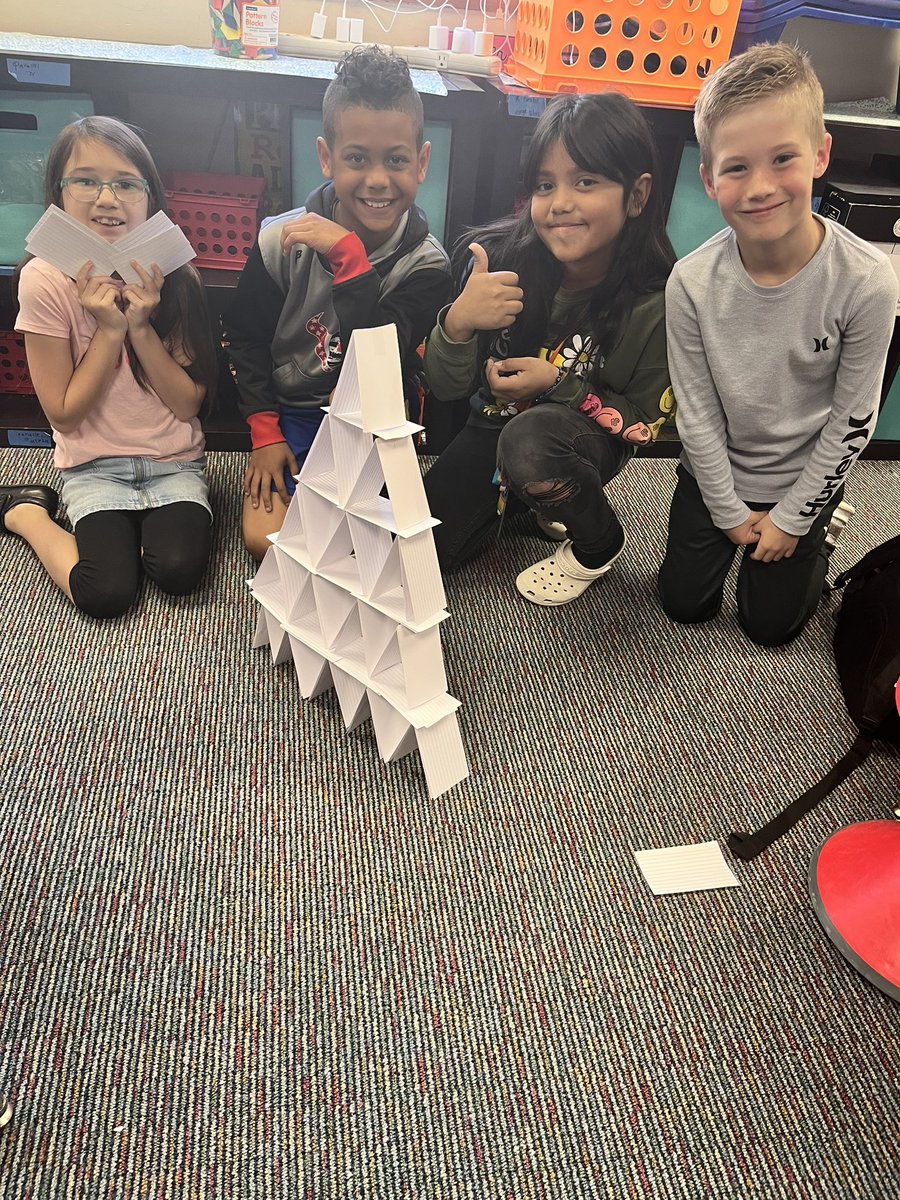 aliciahodges89's tweet photo. Index Card Stem project using geometry and measurement to build a free standing tower with limited supplies. #funlesson #ChooseLP #AdventureAwaits https://t.co/ySuASkMqdq
