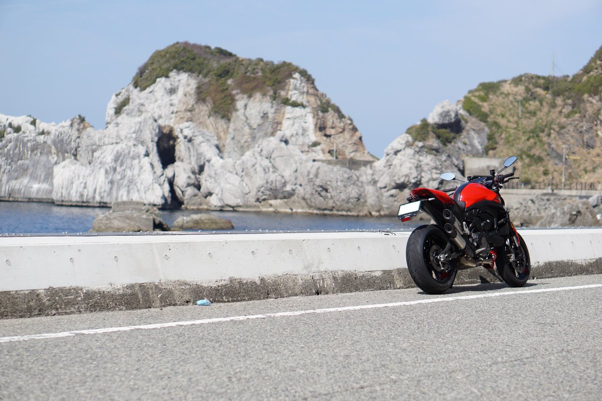tobi_m821's tweet photo. で、いつもの所でパシャリ笑
#ドゥカティ
#DUCATI
#DUCATIMonster
#monster937
#monsterplus https://t.co/4AwBLfdhVc
