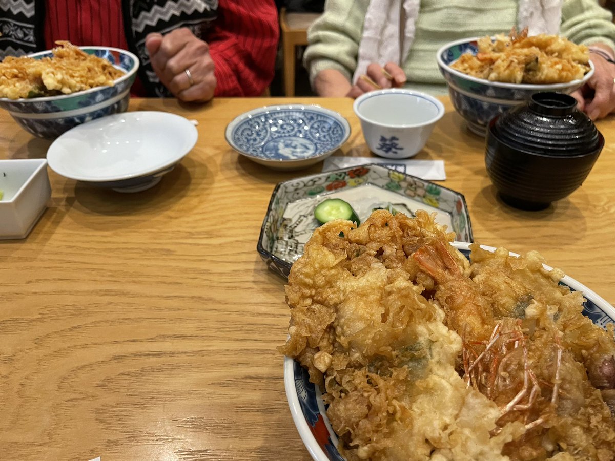 ただし tweet media