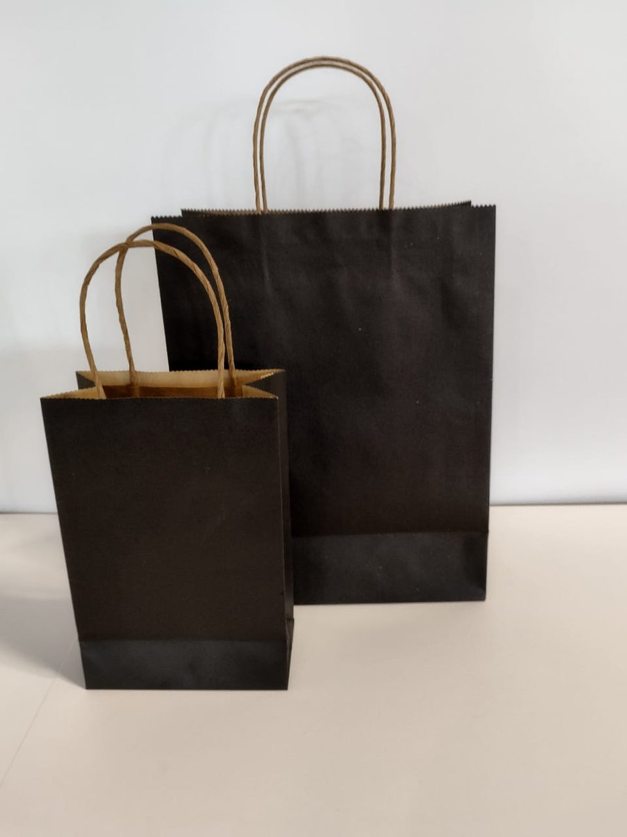 ChettyExports's tweet photo. "Say goodbye to plastic bags and hello to our eco-friendly paper bags! Check out our collection of export quality paper bags.
 Contact: +91 99406 99223 
 support@chettyexports.com to place your order. #PaperBags #EcoFriendlyPackaging #ExportQuality #ChettyExports" https://t.co/B8sT946KAs