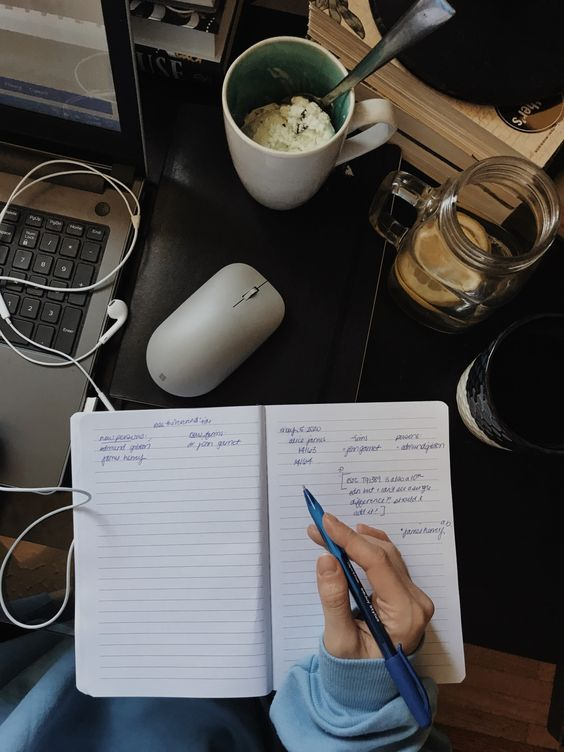 pilatesgirly's tweet image. female genius