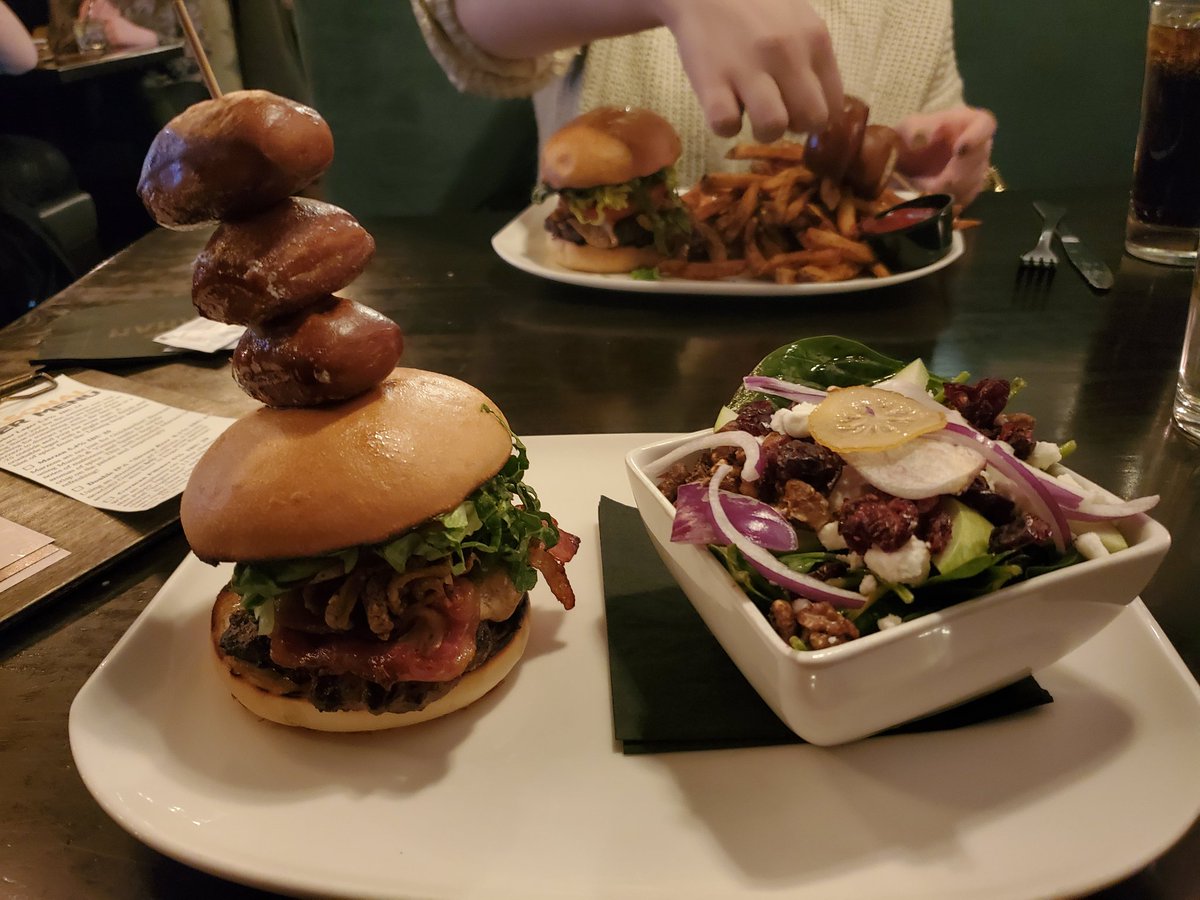 #yfcburgerbattle23 burger the first:  The Brewmaster from <a href="/GahanRiverside/">Gahan House Riverside</a> . A great start to this year's BurgerQuest. And I do love the pretzel bites