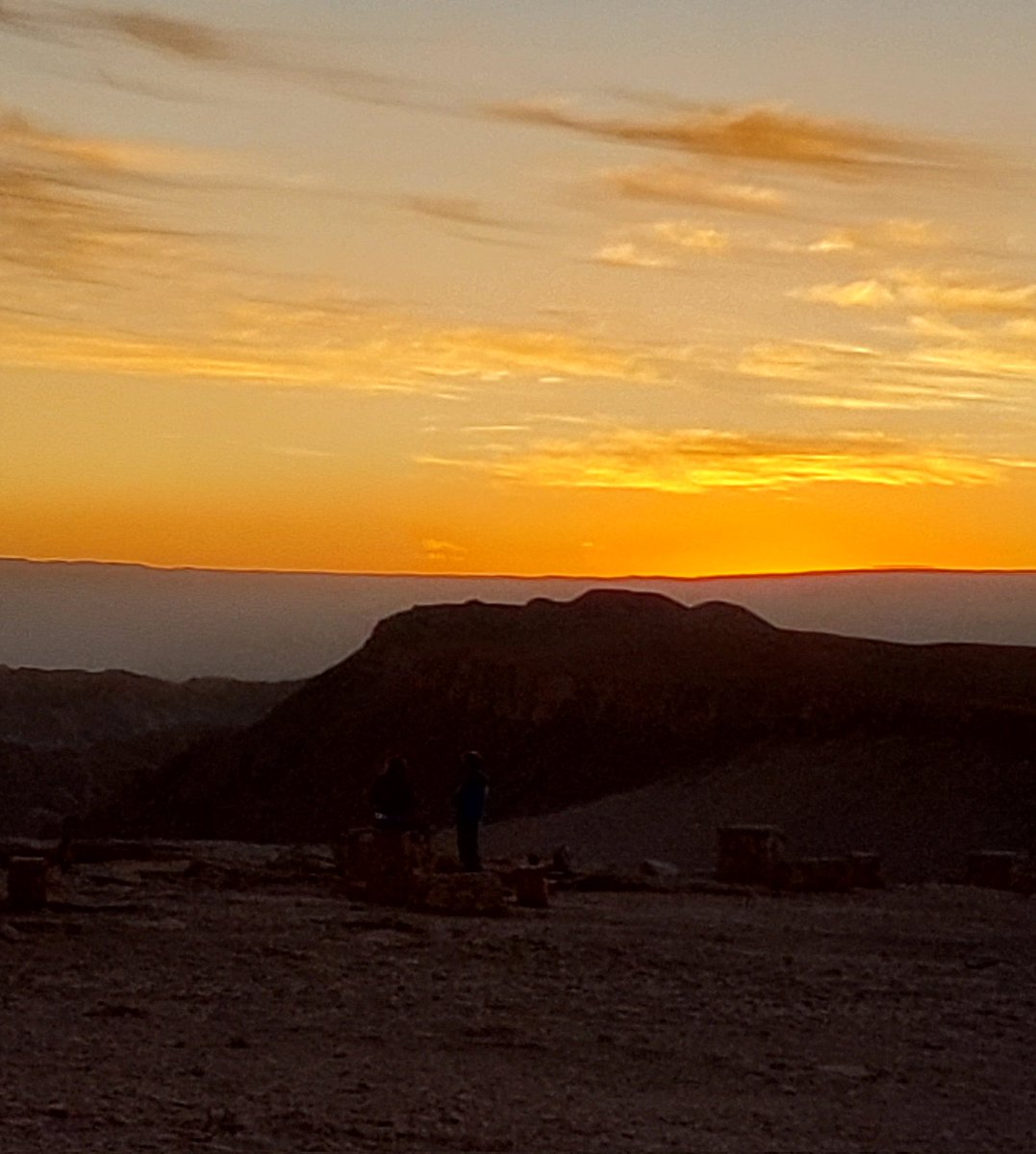 Atardecer en el 
#ValleDeLaLuna
#SanPedroDeAtacama