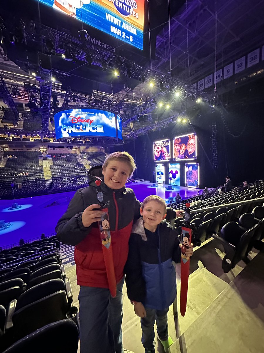 Taking my Guncle duties very seriously today! 

#DisneyOnIce <a href="/DisneyOnIce/">Disney On Ice</a>