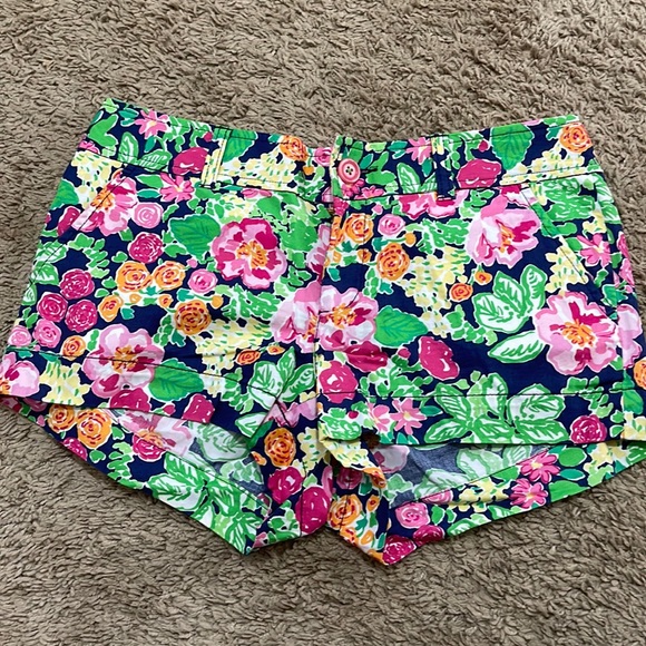 mopritt08's tweet photo. So good I had to share! Check out all the items I'm loving on @Poshmarkapp from @MartyBouck #poshmark #fashion #style #shopmycloset #lillypulitzer #katespade: https://t.co/evRwIRlfTC https://t.co/Uns4a2haA7