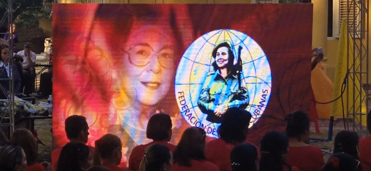 BozaBismar's tweet photo. cibercombatientedelejercitolibertador.
Realizaron acto nacional por el día internacional mujer, las federadas granmeses de gala por lograr la condición de VANGUARDIA, FELICIDADES💐💓❤️💖💞👍.
#PorGranmaLoMejor
#CubaEsAmor
#CubaViveEnSuHistoria
#VotoPorTodos
@CapoNapoles https://t.co/k9457797tb