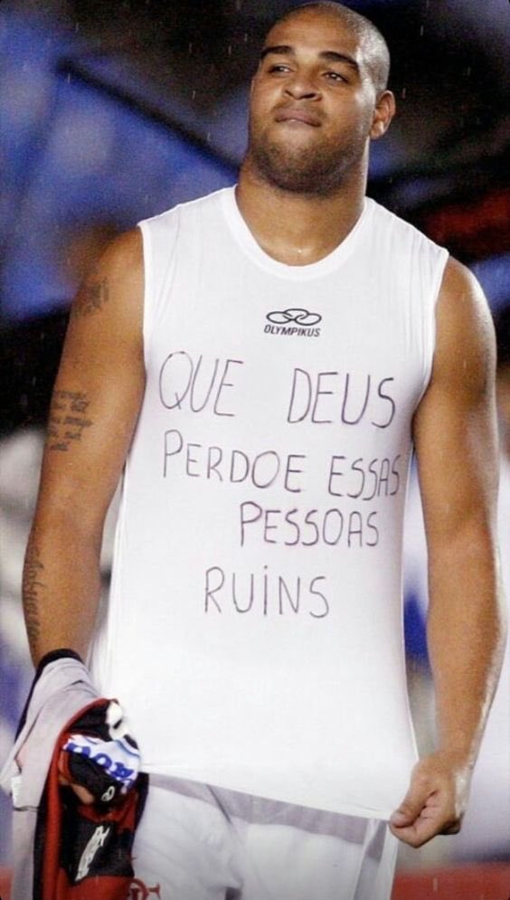 Futebol Nostálgico! on X: Esse tal de London FC era muito forte 😅  Nostálgico!  / X