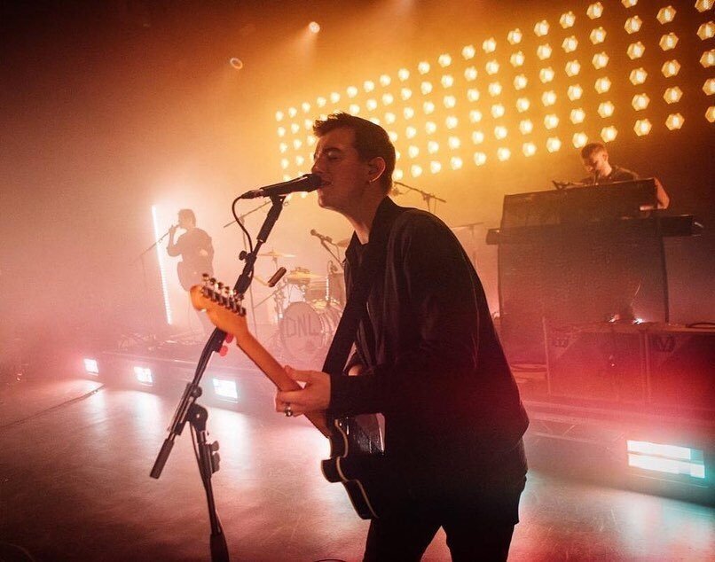 MBlackwellNews's tweet photo. Hola! Somos una cuenta que se encargará de informarles en español de todo aquello que suceda con Michael, ya sea noticias, fotos, historias, canciones y proyectos.   Esperamos que les guste la cuenta y que nos apoyen 🫶🏼💙 https://t.co/vNLDMQuHmO