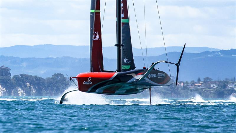I'd wager that more than a few of the redneck Pakeha cheering Richard Dawkins on twitter today were also cheering when Te Rehutai was racing for the America's Cup in 2021. That vaka was based directly on Polynesian craft, &amp; thus benefitted from ancient Polynesian aquatic science.