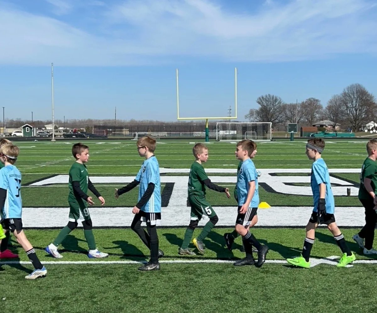 Pendleton_FC's tweet image. It was a beautiful day for our Referee Clinic! A big thank you to the great referees that ran today's course and shared their love of the game with 18 of our new referees. Also, it was great to share the field with @IndianaImpactSC for our Turf Friendlies #growthegame