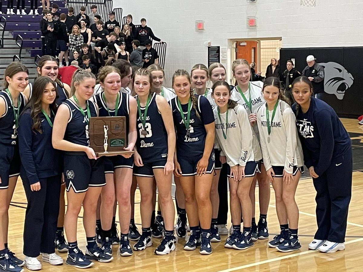 GoNDTitans's tweet photo. The Lady Titans drop the Regional Final to Berlin Hiland by a score of 53-43. We we led by @gracieashleyy with 16pts and @AnnieDettwiller with 13pts. @bradford_kamryn also added 7pts in her final game. THANKS to Kam, Annie, and @malloryboland FOUR great seasons! #titans2turnt https://t.co/SWEiaKso5m