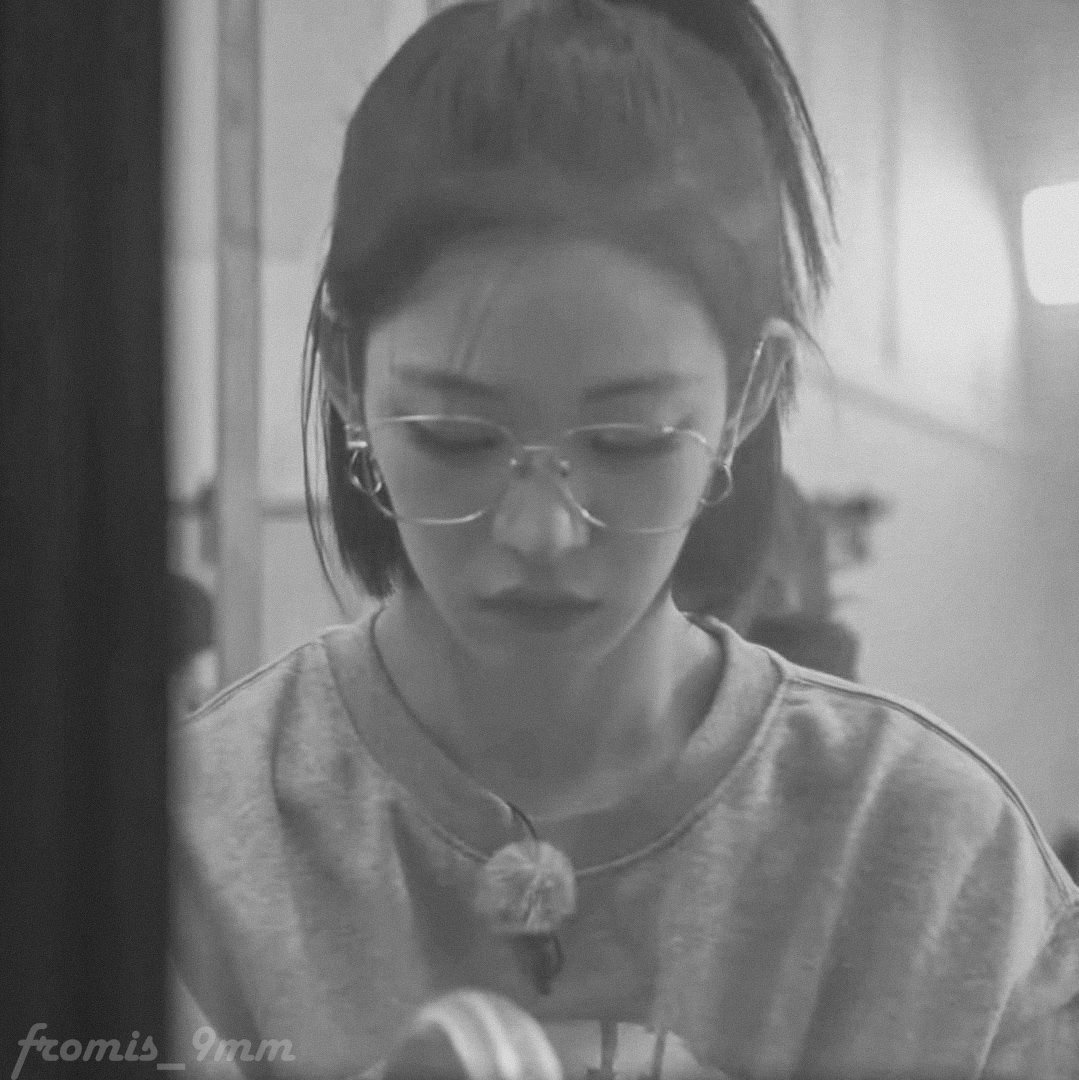 #이채영​ #LEECHAEYOUNG​
#프로미스나인 #fromis_9