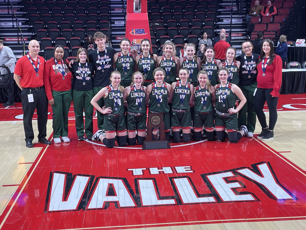WLCNSports's tweet photo. Congratulations to the @LCHSRailers Lincoln Lady Railer Basketball team: #2 in state, #1 in our hearts #believethehype https://t.co/jwKfDb5rLO