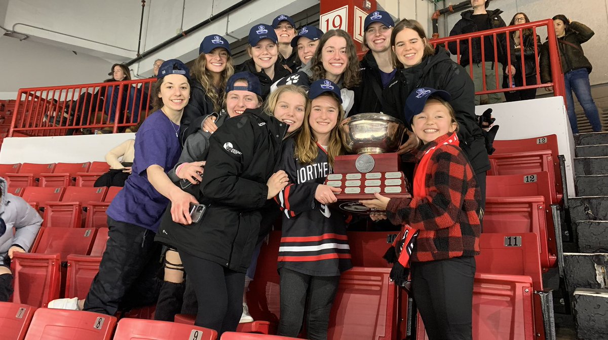 debbie_oshea's tweet photo. #HowlinHuskies @GoNUathletics @GoNUmhockey @GoNUwhockey How awesome is this?! Go, NU! ❤️🖤Section 55, Row 1 #WomensHistoryMonth https://t.co/VhndmIxaxC