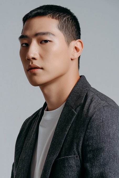 2 pic. Noh Sang-hyun is one of the most beautiful men I’ve ever seen. Thanks! https://t.co/KRmYZw5I2