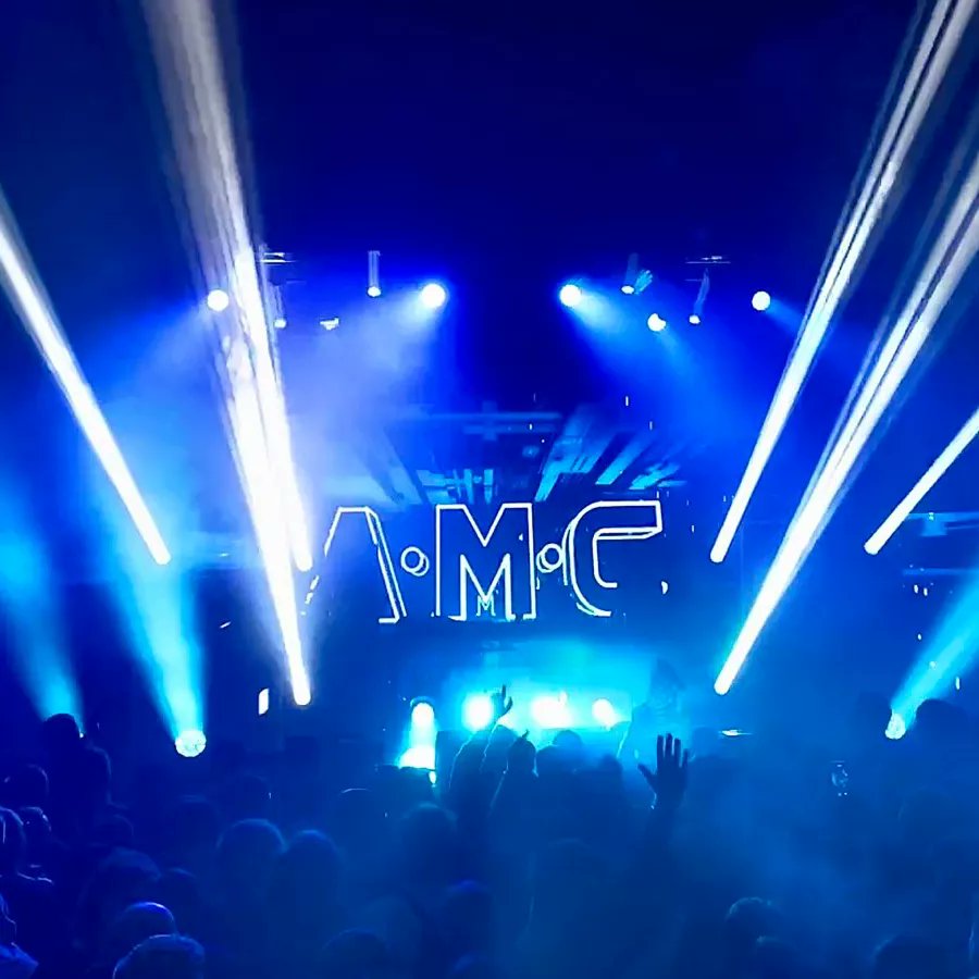 blinkinLAB's tweet image. Was great to vj for @A_M_CTITAN at @electricbrixton last Friday. 
Running some real time audio and midi reactive notch scenes of a 3D head scan of the man himself! 
#madewithnotch
#DnB
#LiveVisuals
#VJ