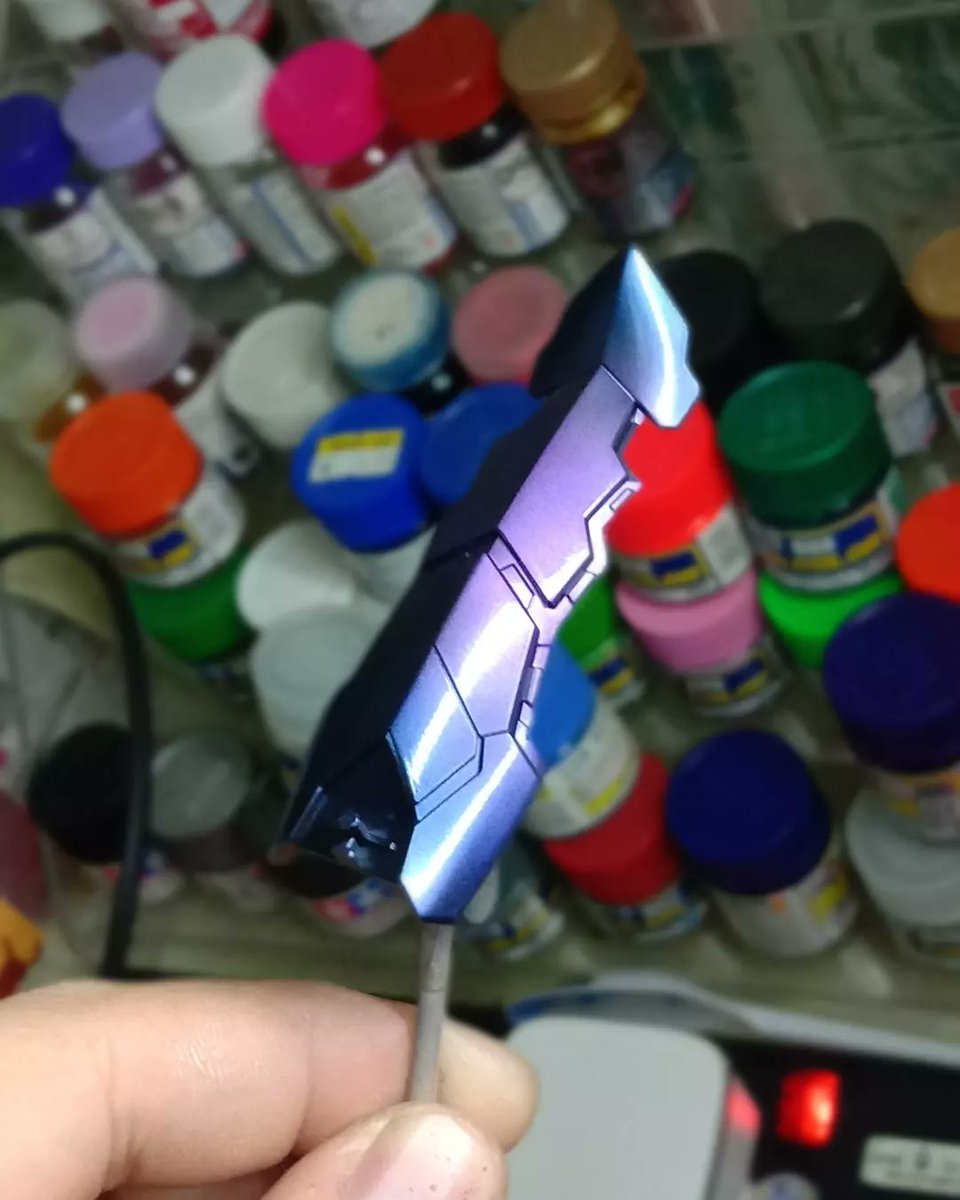 evoru_shawn's tweet photo. Recipe:
MrSurfacer 1200
Skull Colors Jet Black Gloss
Gaianotes Pearl Silver
MrHobby GX Deep Clear Violet (base color)
MrHobby GX Clear Blue (gradient)

#hggreatmazinger #greatmazingerinfinity #mrhobby #mrhobbypaint #skullcolors #plamo https://t.co/vpUBiEbRKb