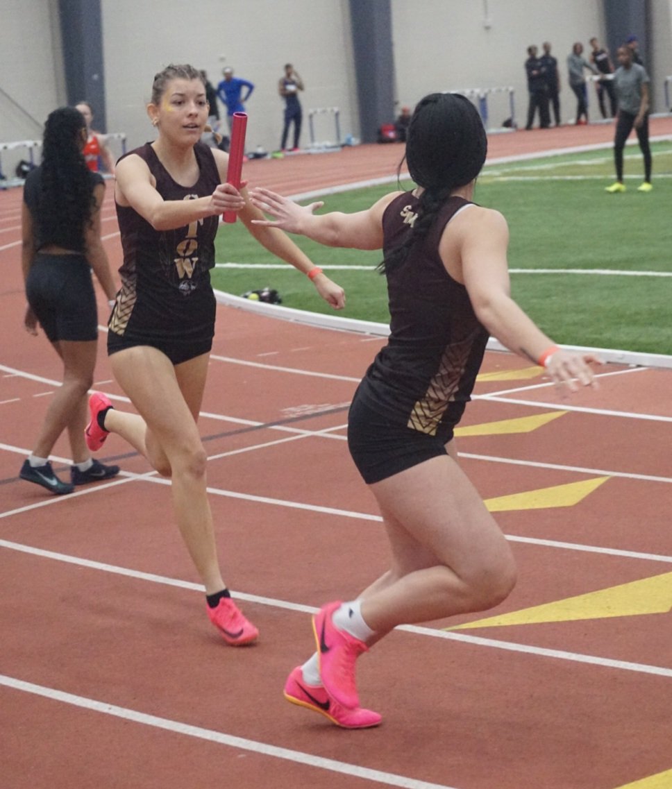 StowAeroMath's tweet photo. The 4x2 relay of Sidney Sheppert, Paige Klingensmith, Rebeca Lacatus, & Alexa Ballachino finished 18th in the state at the OATCCC Indoor Track & Field State Championships D1 while tying their school record time of 1:48.92!
#StowTrack #StowSpeed https://t.co/ZHyES8ScmK