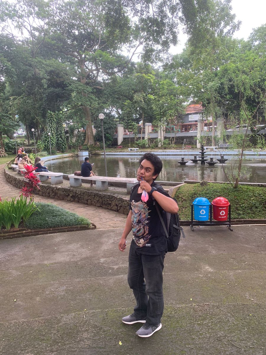 Cekek aja minuman nya di era orang-orang yg sudah pada mempersiapkan nikah