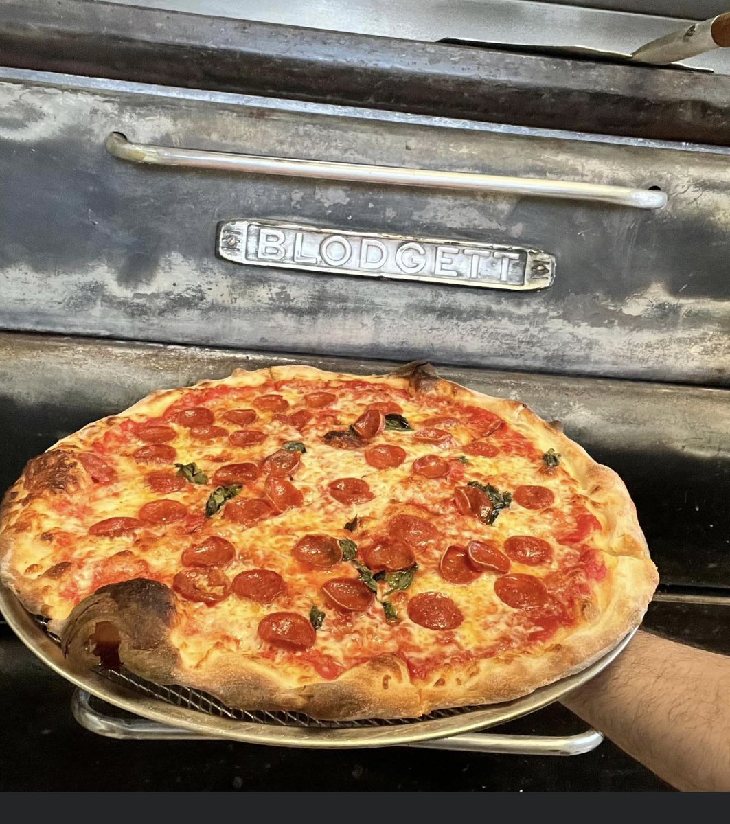 FrediThePizzamn's tweet photo. I ran an 8.7 in the #Pizza combine! #NFLCombine https://t.co/tD7YaJyX7S