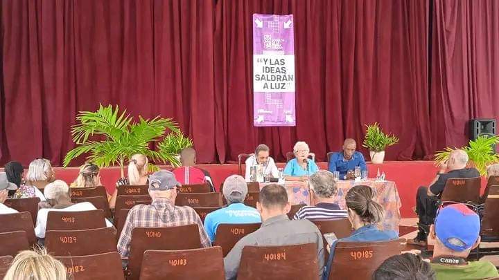 Inició la jornada por el Día de la Prensa en #UnióndeReyes, entre periodistas, con <a href="/ronquillobello/">Ricardo Ronquillo Bello</a> y la biznieta de #JuanGualbertoGómez, así como estudiosos de la vida y obra del Patriota insigne <a href="/SuselyMorfaG/">Susely Morfa González</a> <a href="/gpppmatanzas/">Gobierno Provincial del Poder Popular en Matanzas</a> #Matanzas