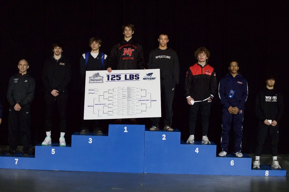 TritonTrojans1's tweet image. Hardware being handed out tonight! @TritonW1 #WeRTriton #TrojanPride